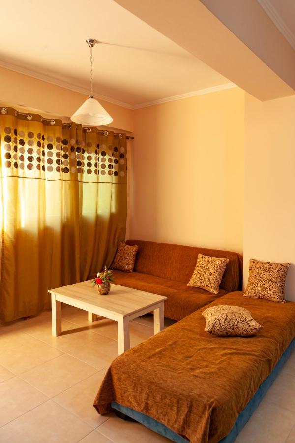 Tsoutsis Apartments Marandokhórion Rom bilde